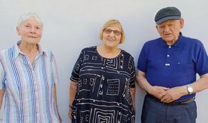 Die scheidenden Vorstände Gertraut Haug, Gschwend, Marga Elser, Lorch, Karl-Hermann Koschorreck, Straßdorf