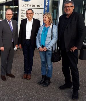 von links: Staatssekretär Christian Lange (MdB), Rainer Schramel, Stadträtin Heidi Kutschera, SPD-Vorstand Hans Meyer