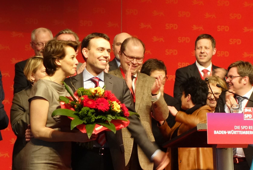 Nils Schmid nach seiner Wahl zum Spitzenkandidaten der SPD mit seiner Frau Tülay.